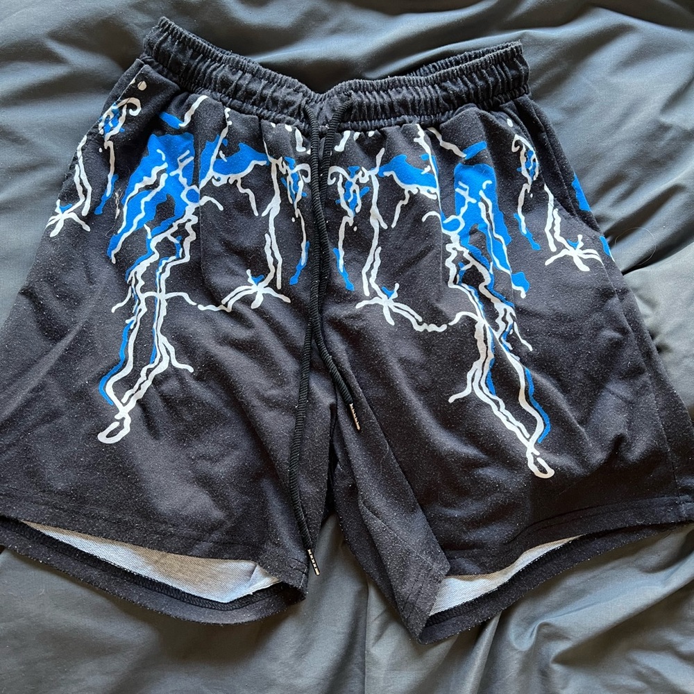 Men’s Shorts Size Medium